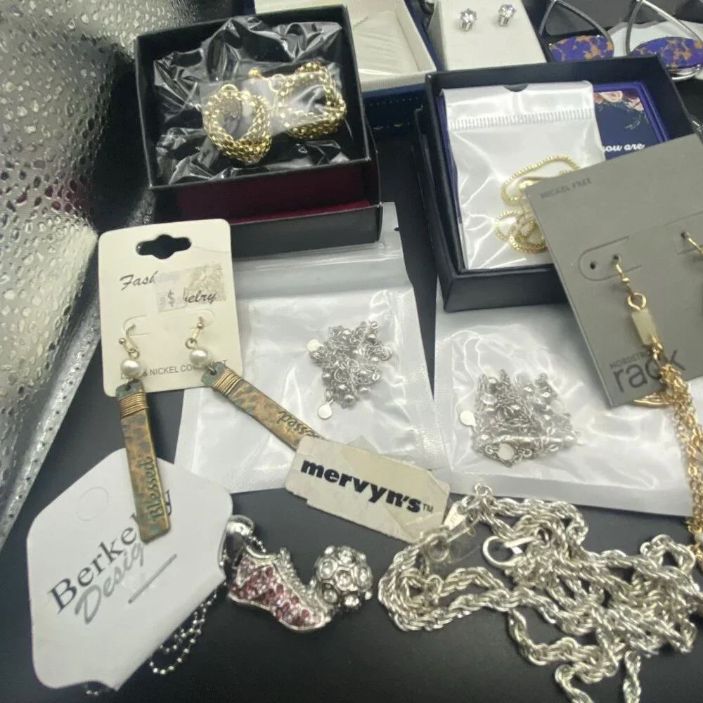 Lot 18 NWT NOS Earrings Necklace Liz Claiborne Paparazzi Mervyns Nordstrom Rack - Picture 6 of 7